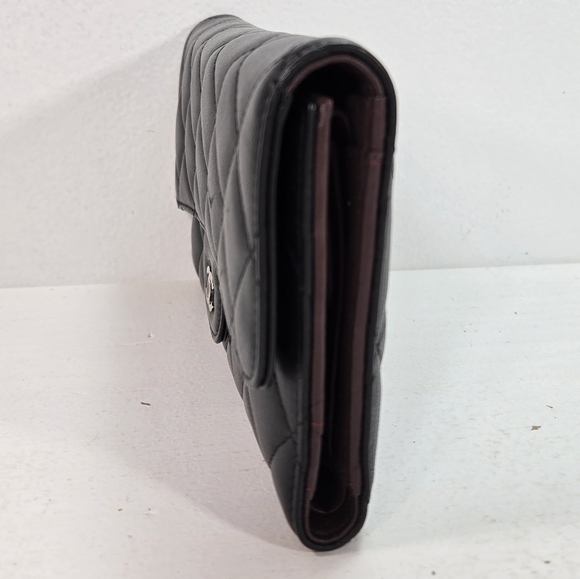 Chanel Classic CC Trifold Quilted Black Lambskin Flap Wallet - Picture 5 of 15
